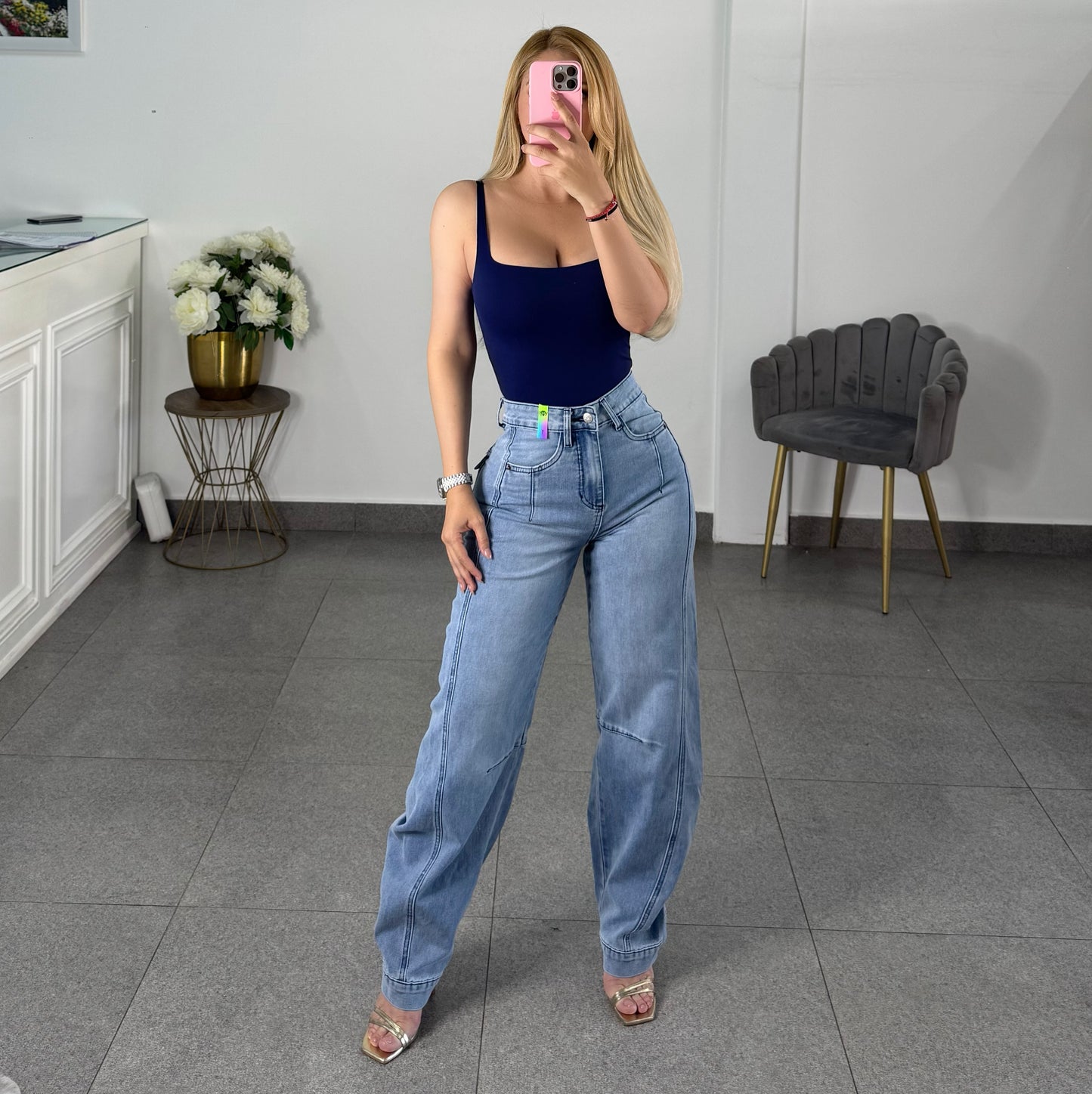 Mom claro con elastico en pierna Vibrant