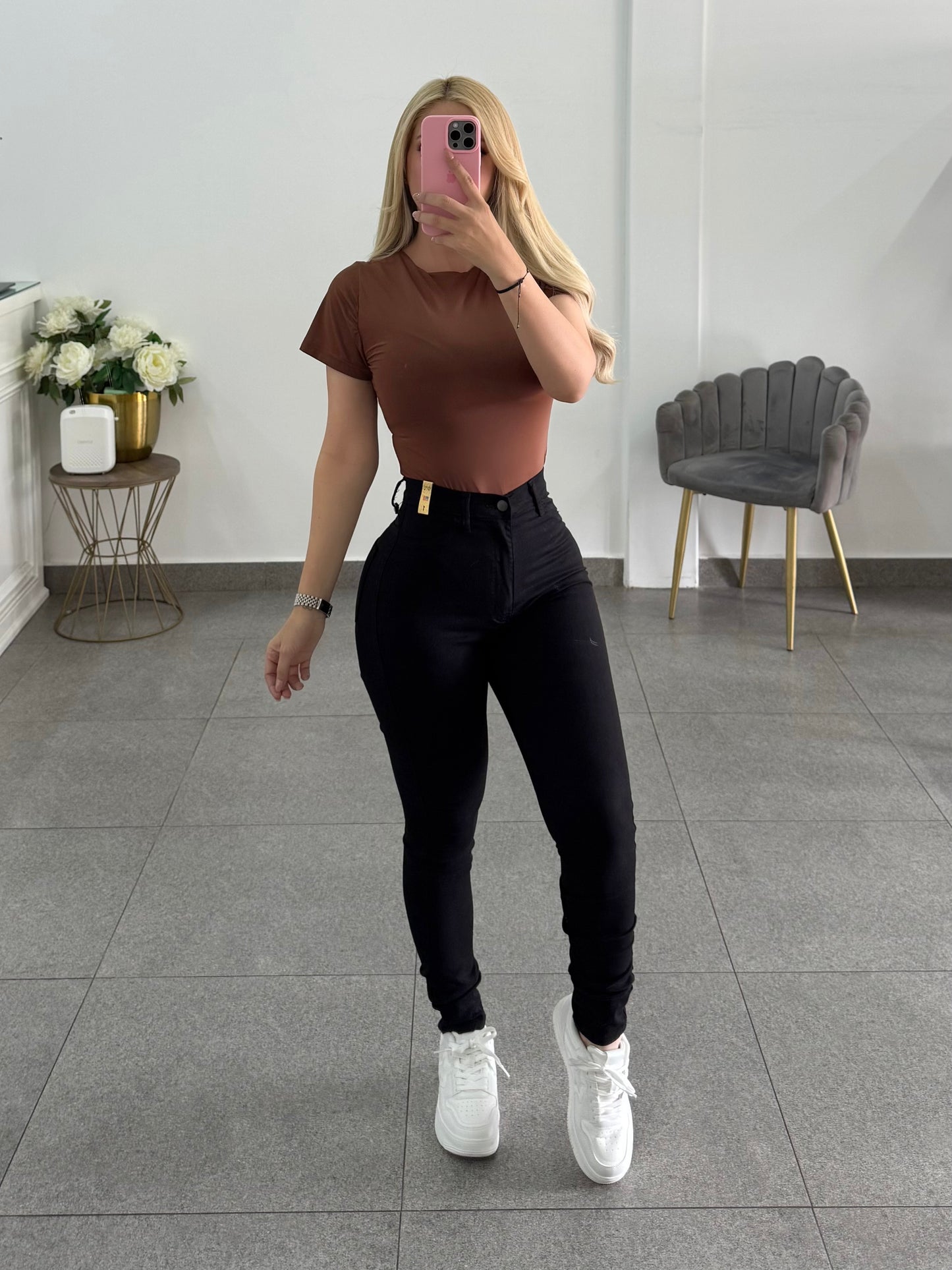 Skinny negro Vibrant
