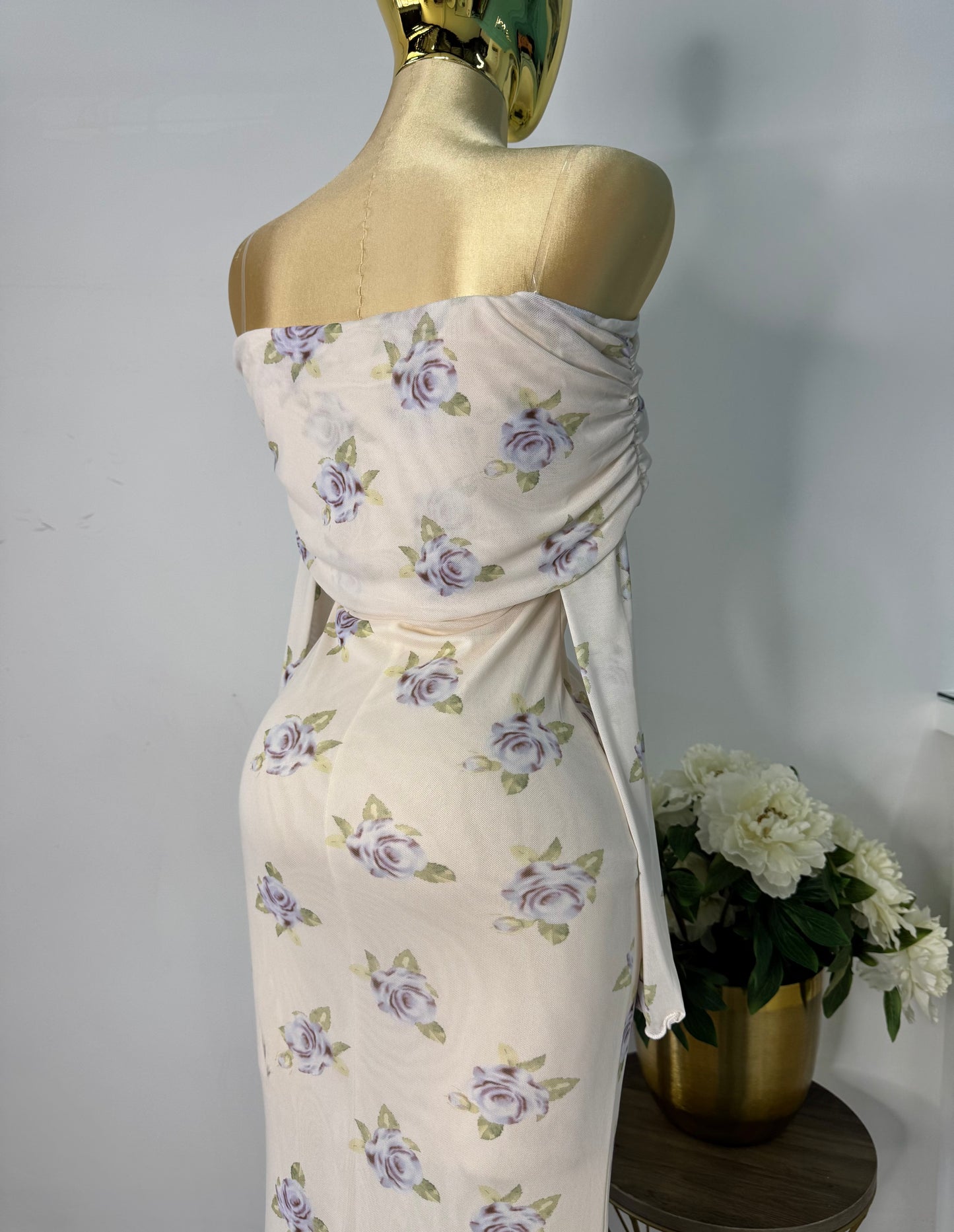 vestido mesh hueso flores azul