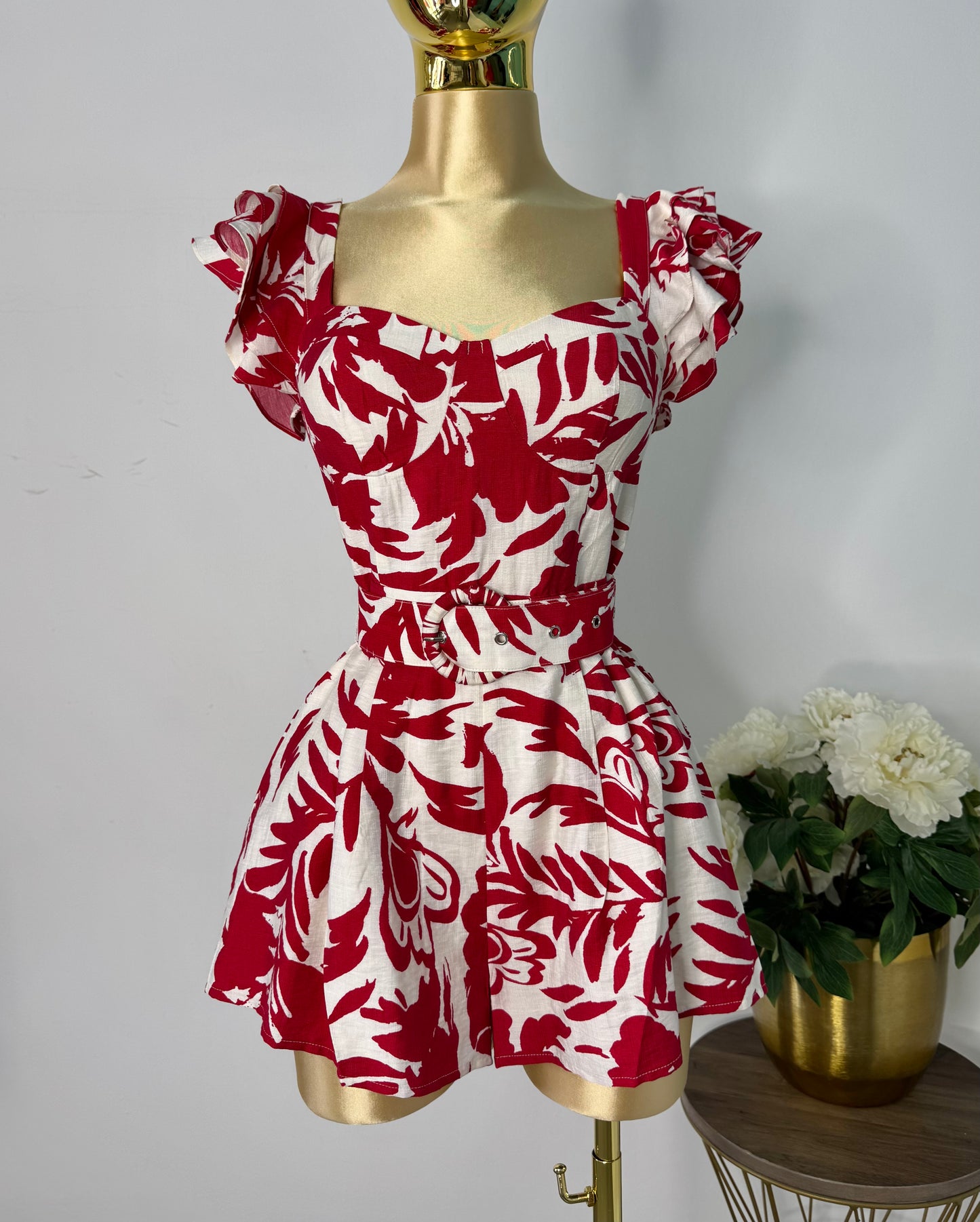 jumpsuit rojo con blanco