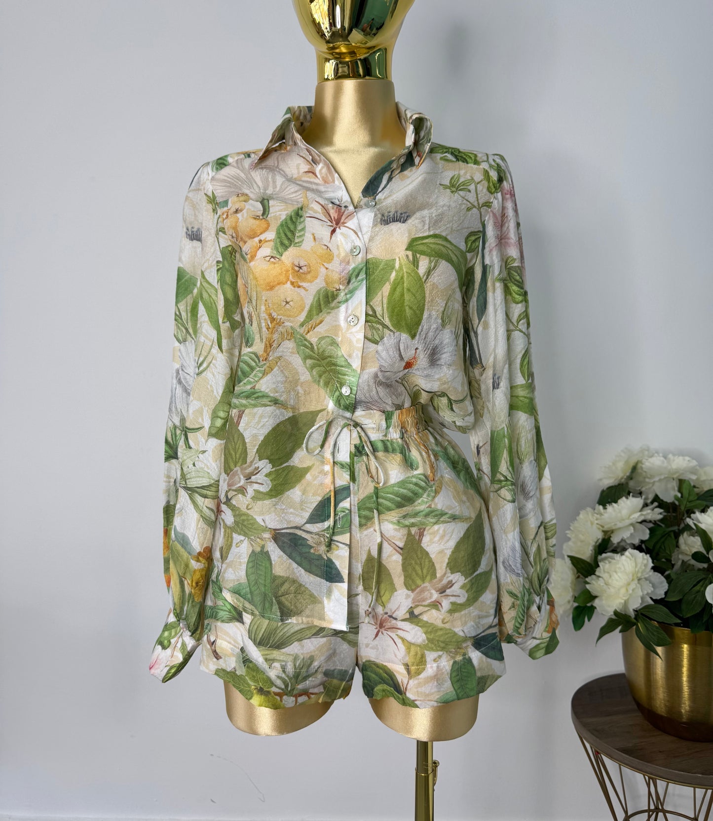 Set floral camisa y shorts