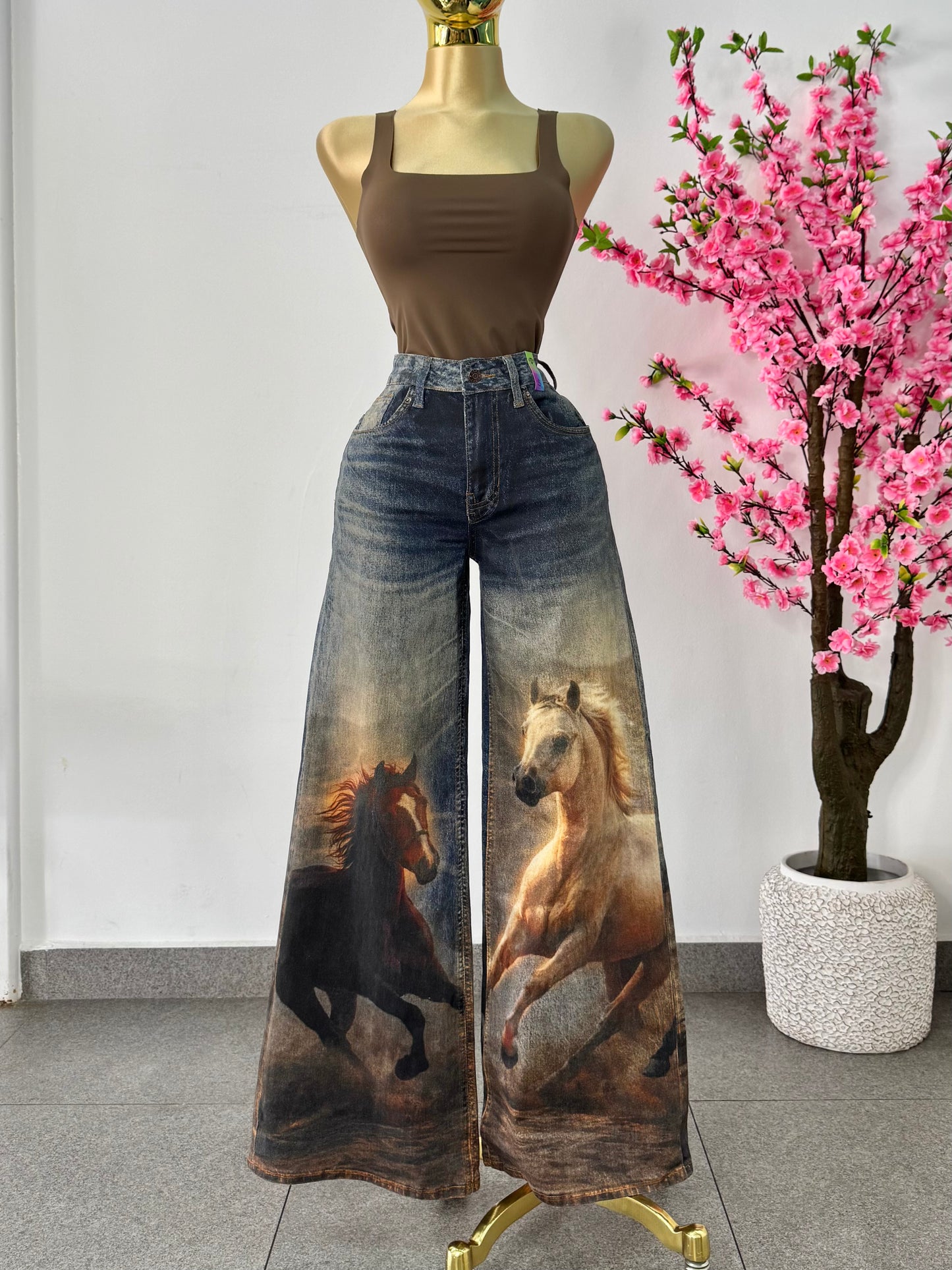 Vibrant recto estampado caballos tono vintage