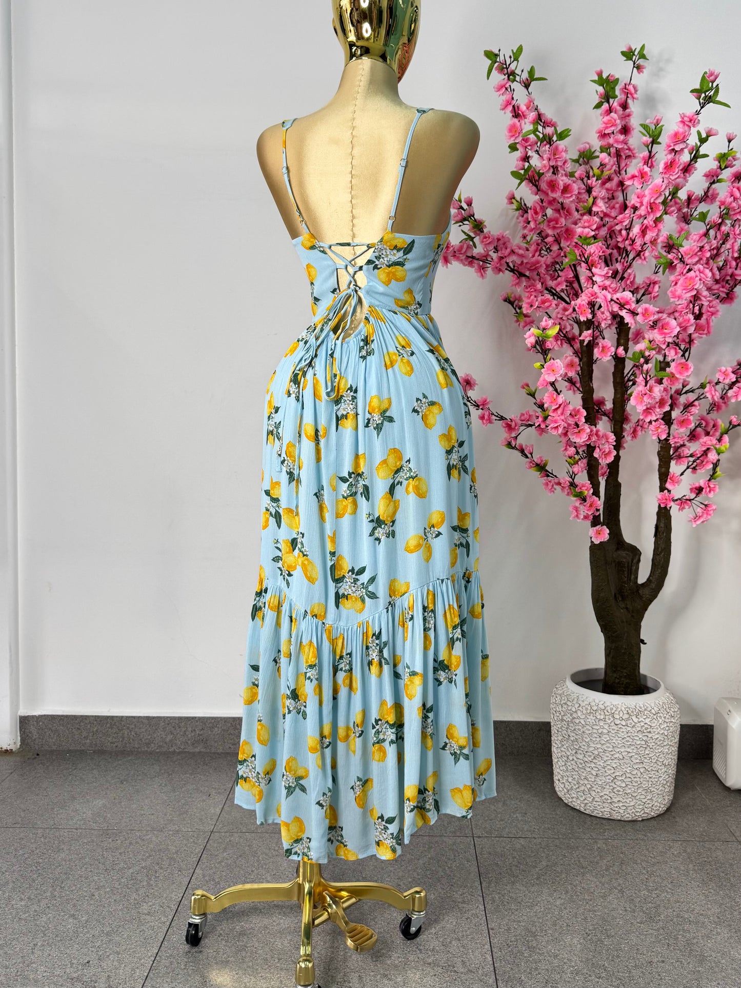 Vestido midi azul limones