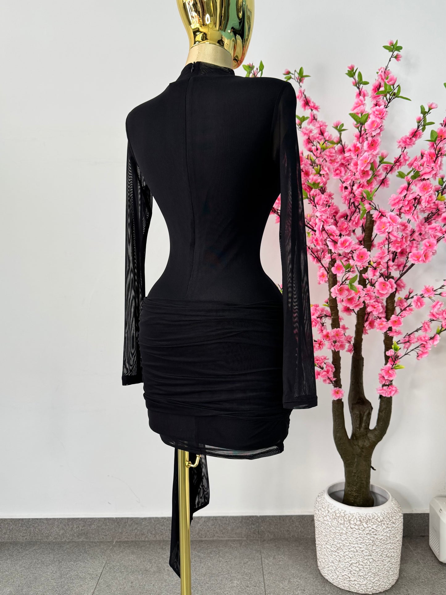 Vestido manga larga negro mesh
