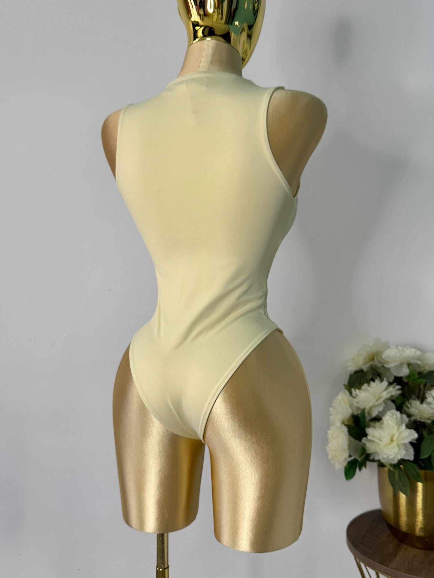 Body doble licra amarillo claro