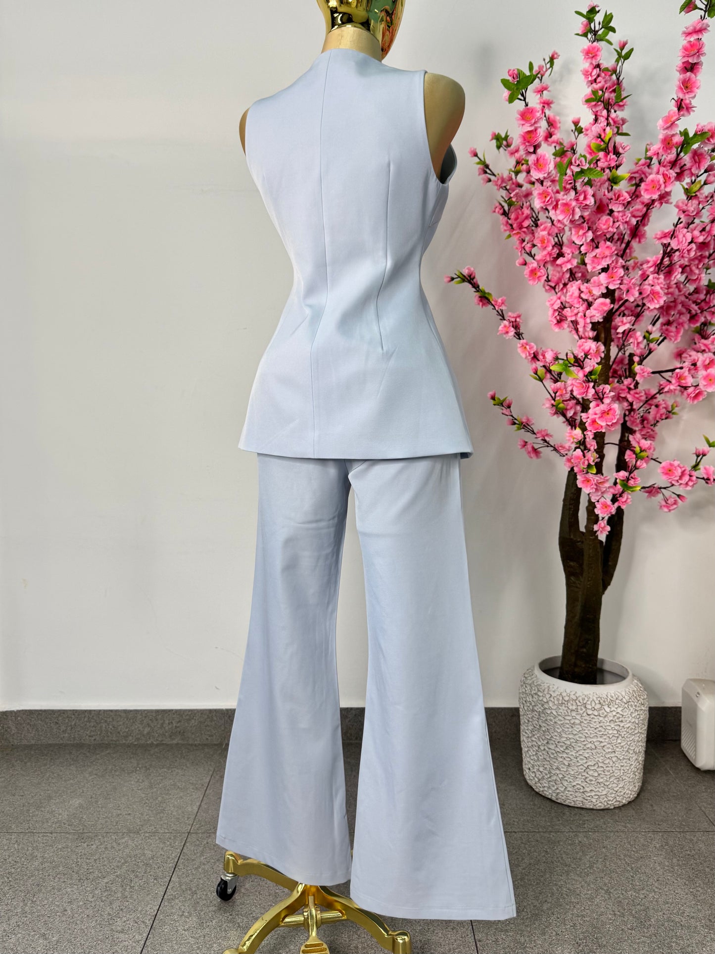 Set azul cielo chaleco y pantalon