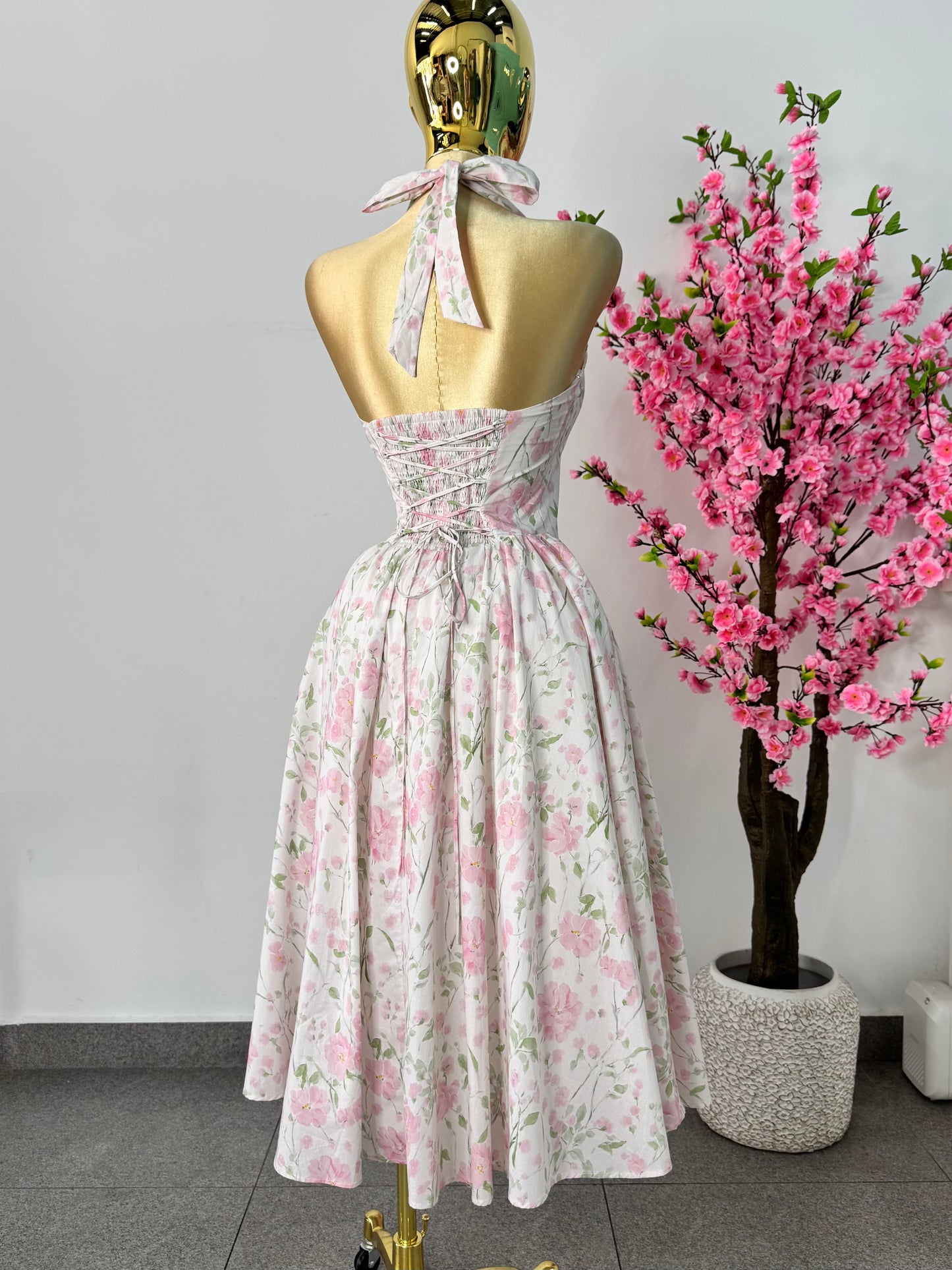 Vestido midi blanco floreado