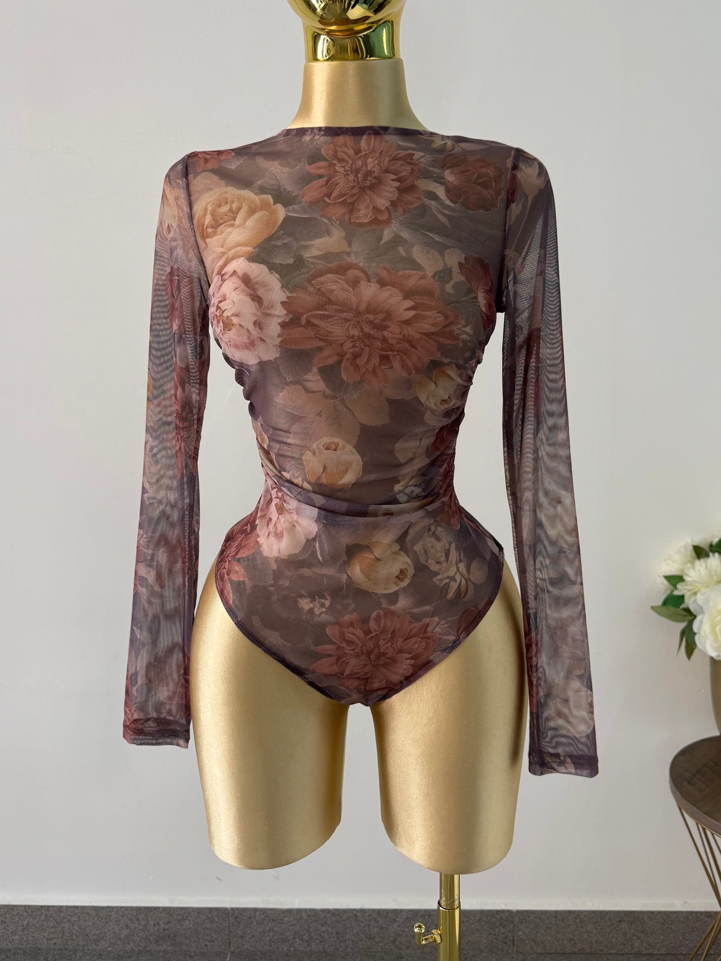 Body mesh floreado tonos lilas