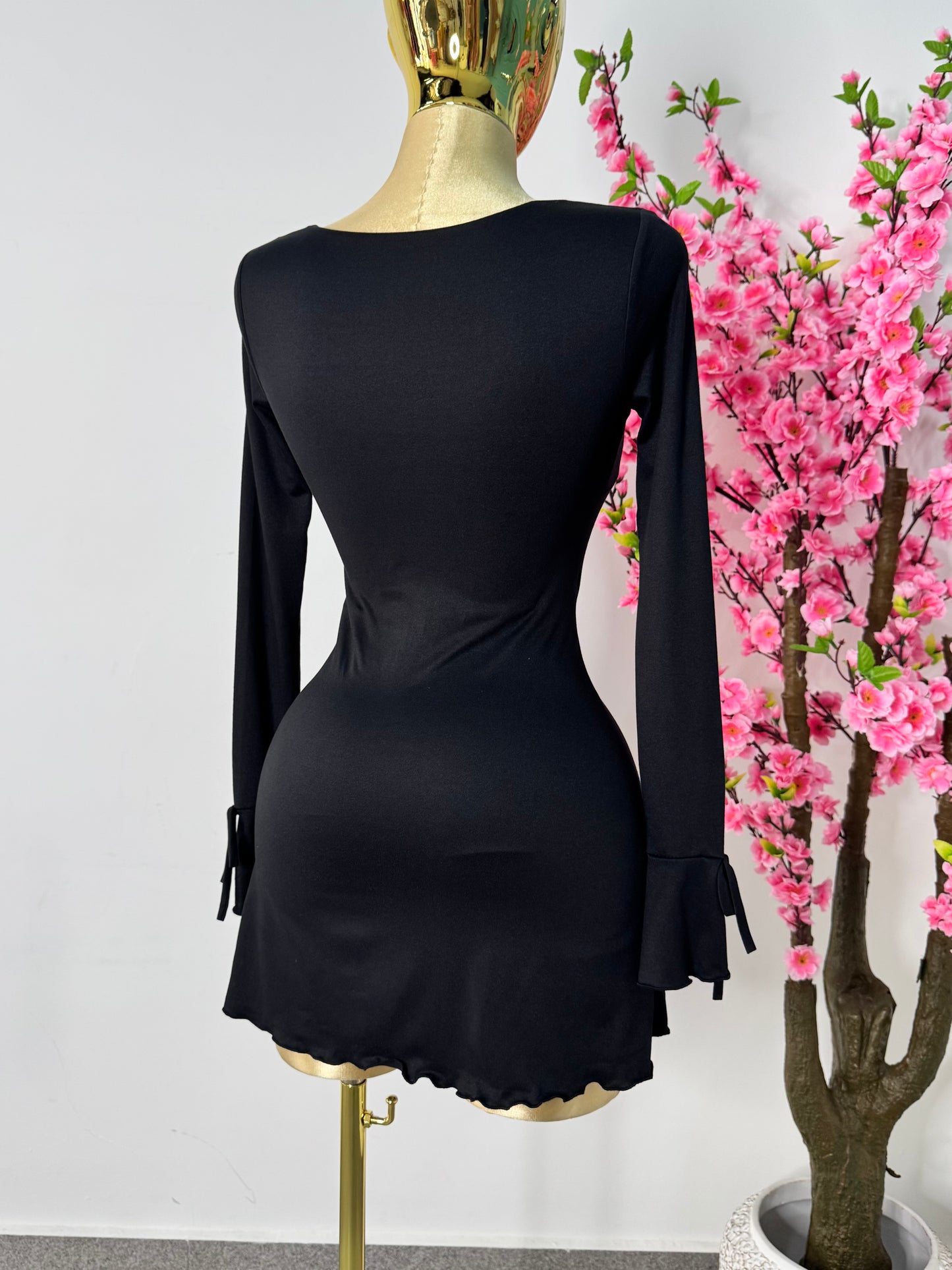 Vestido negro licra shorts