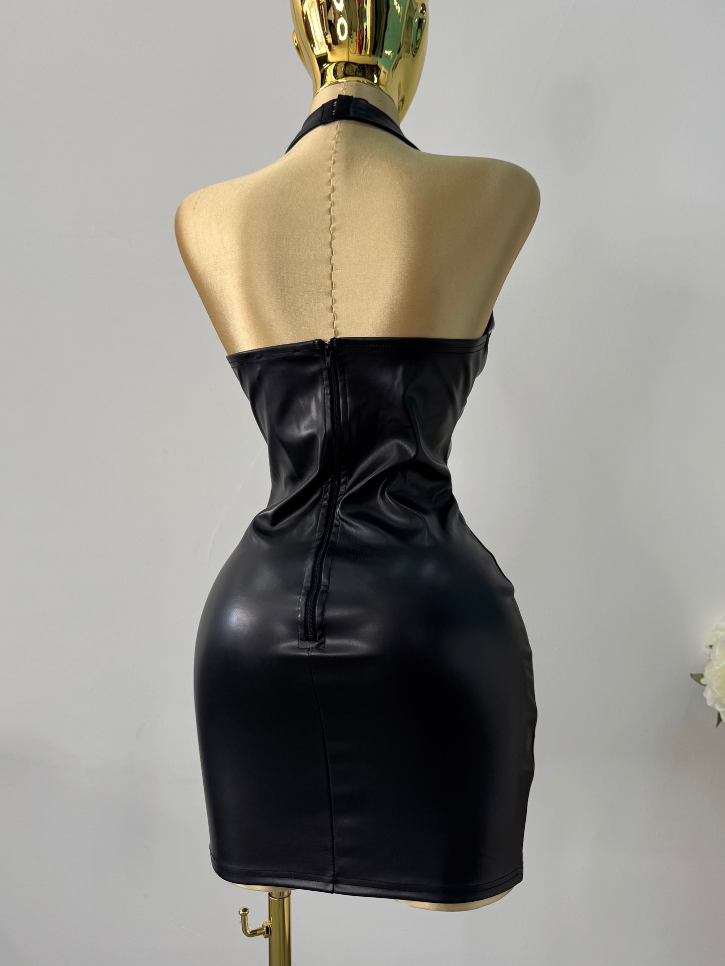 Vestido dress negro vinipiel