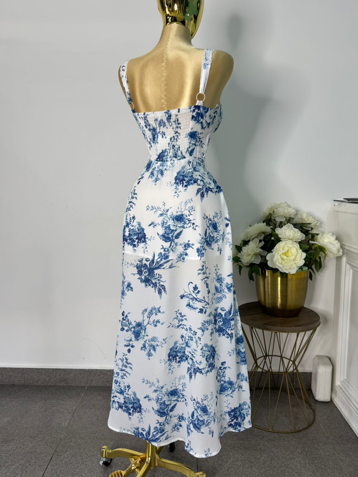 Vestido mesh blanco flores azul