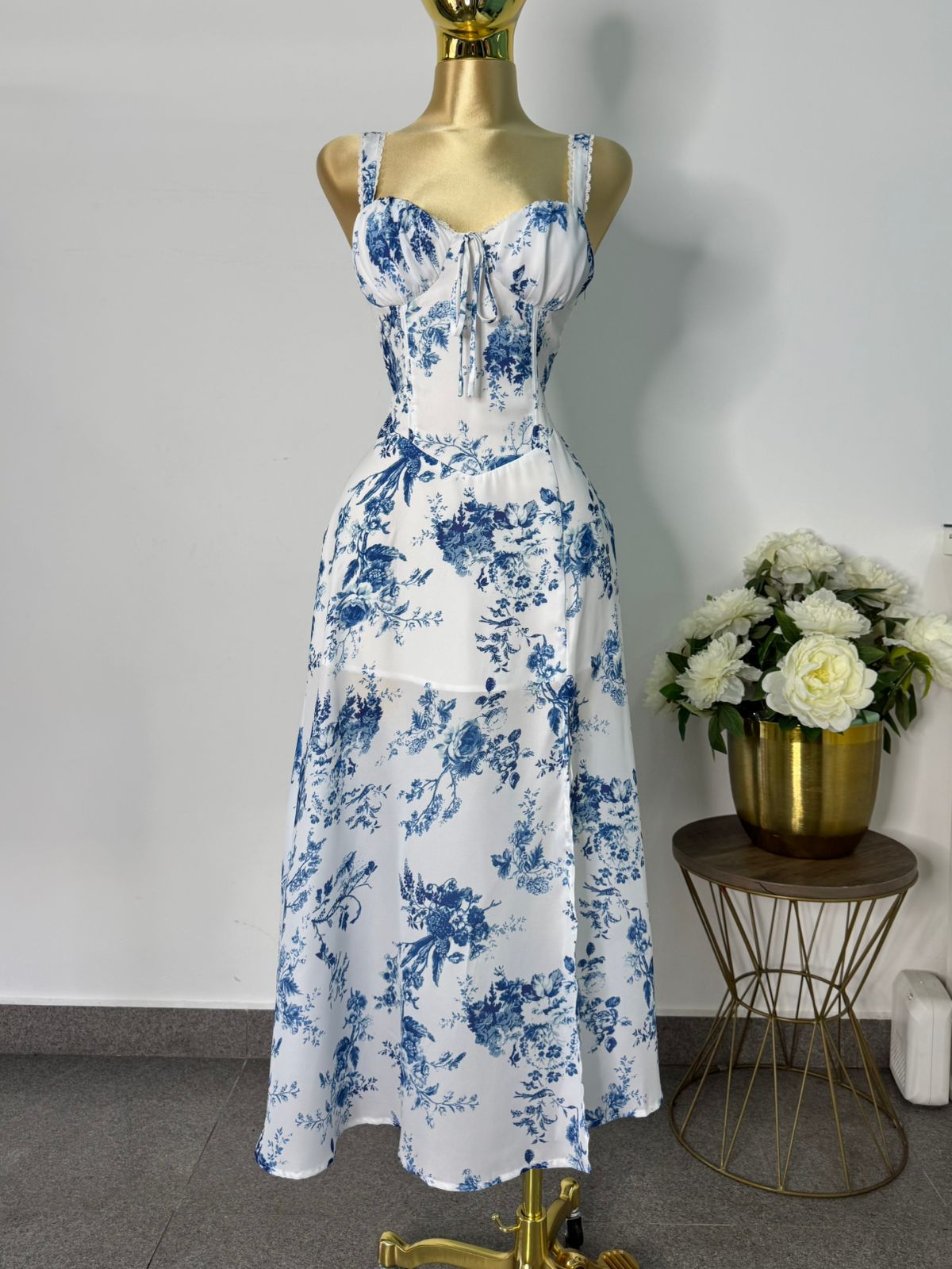 Vestido mesh blanco flores azul