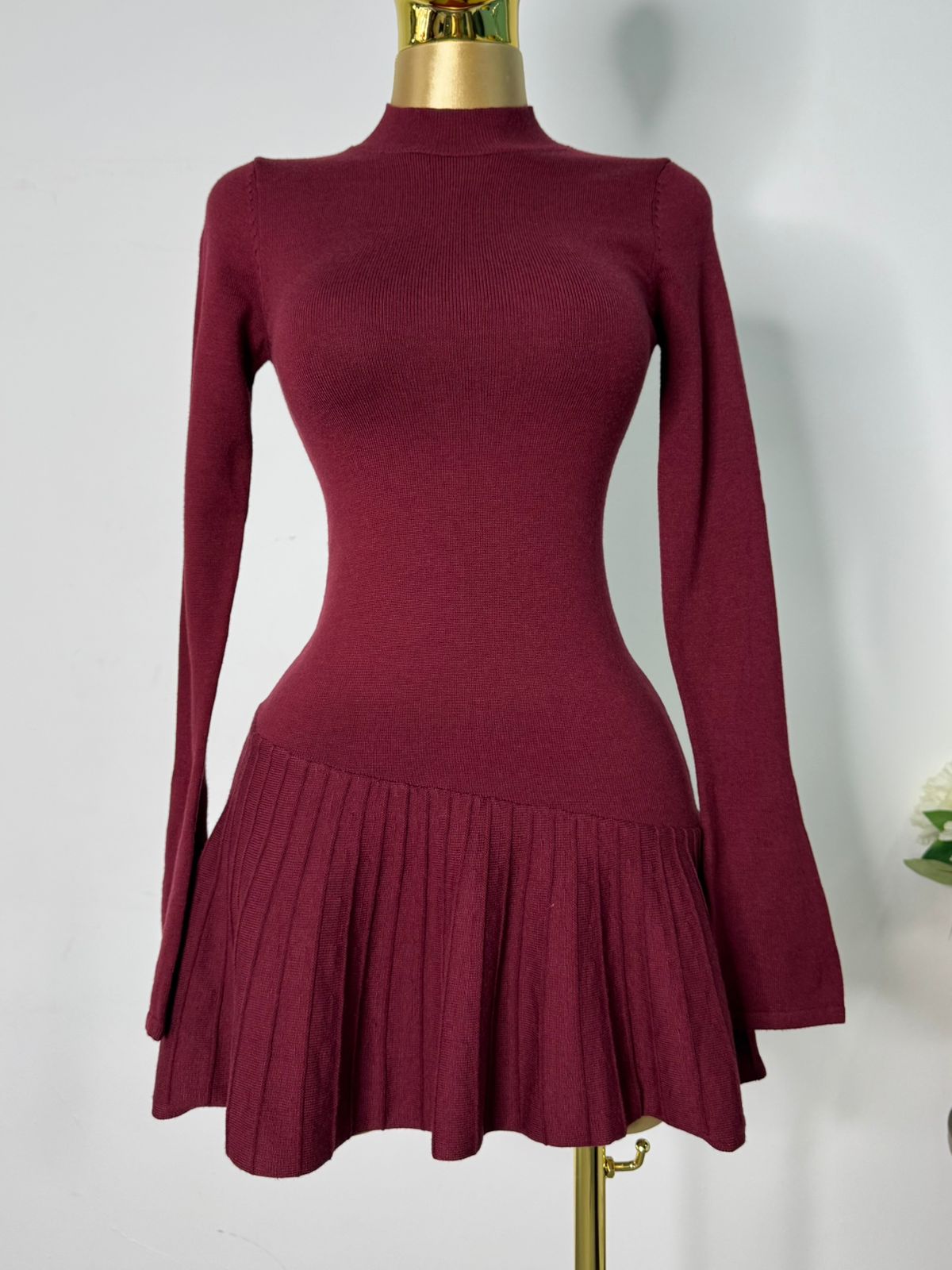 Vestido punto tinto plisado
