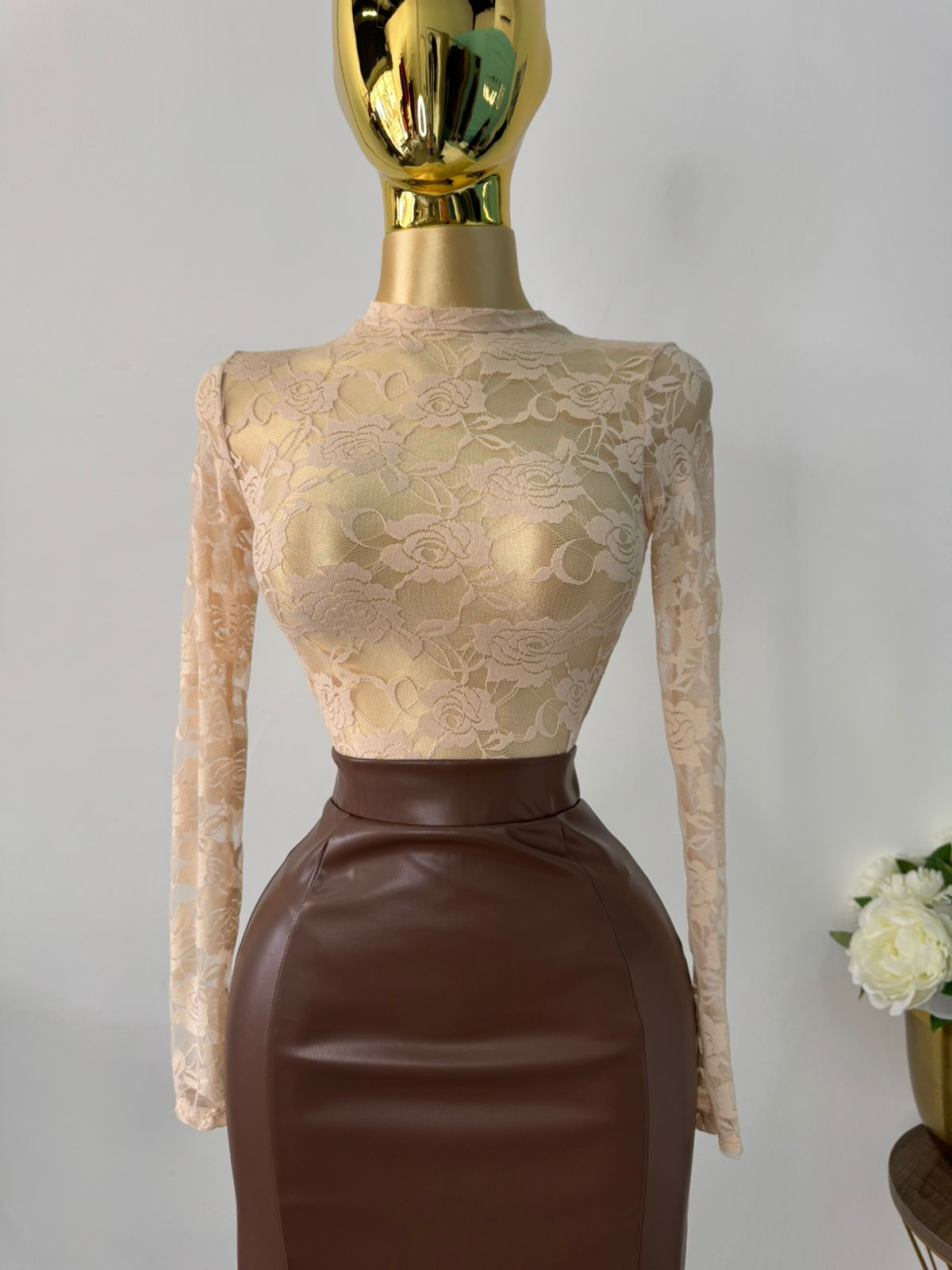 Body beige flores encaje