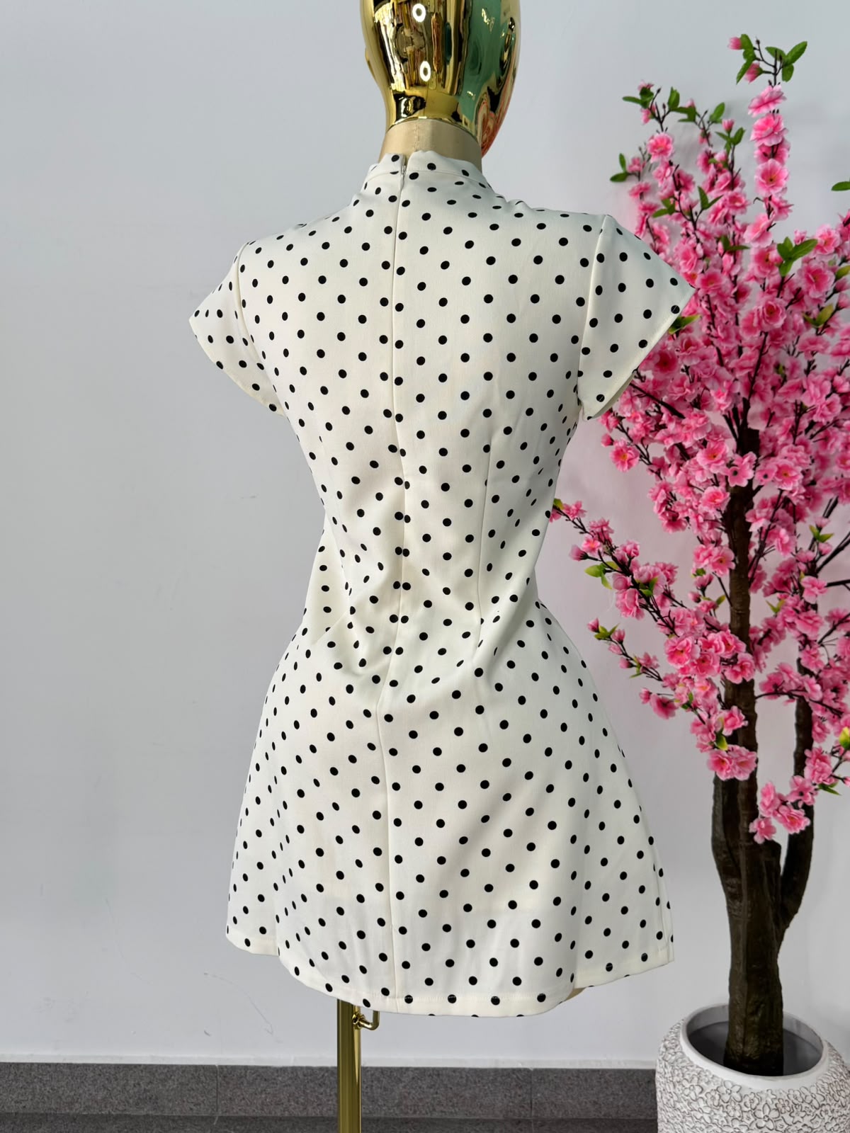 Vestido corto polka dots