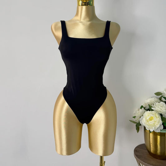 Body negro sin costuras
