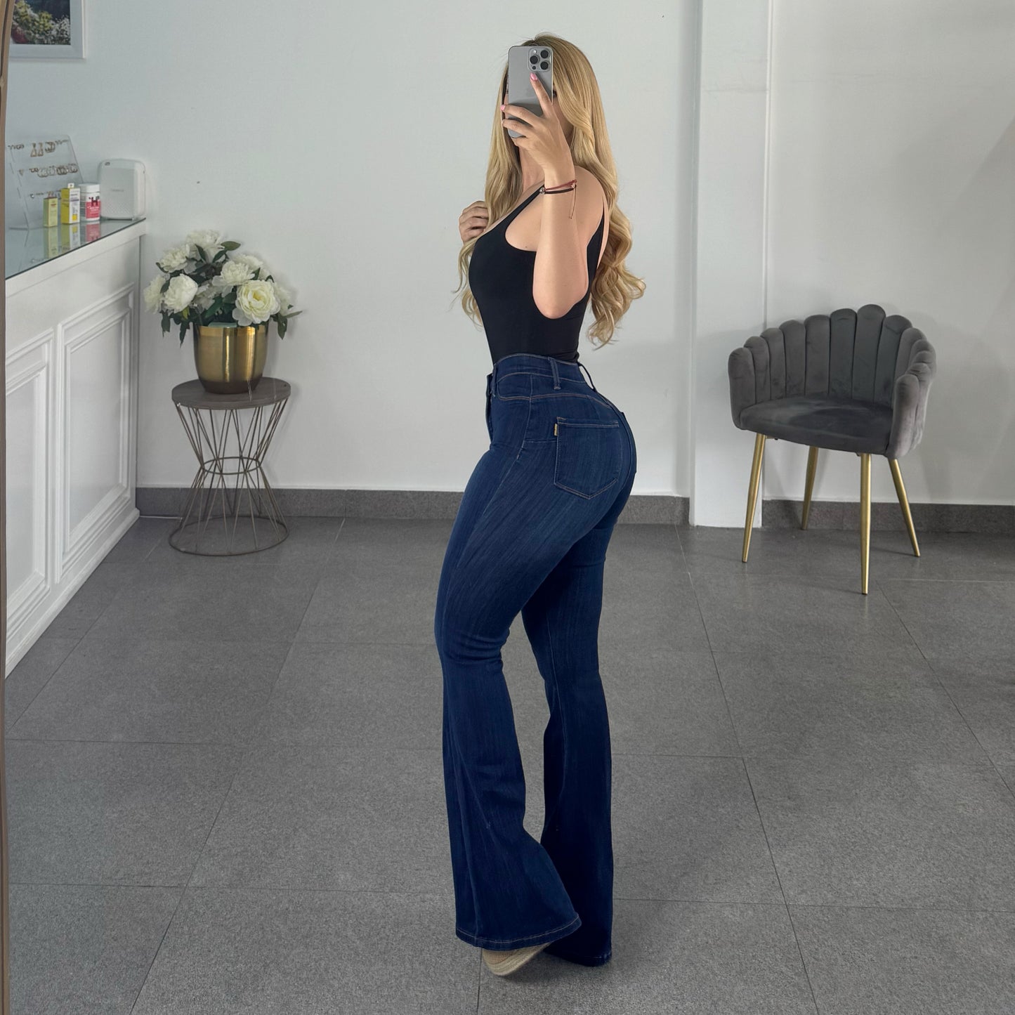 Jeans vibrant corte campana oscuro