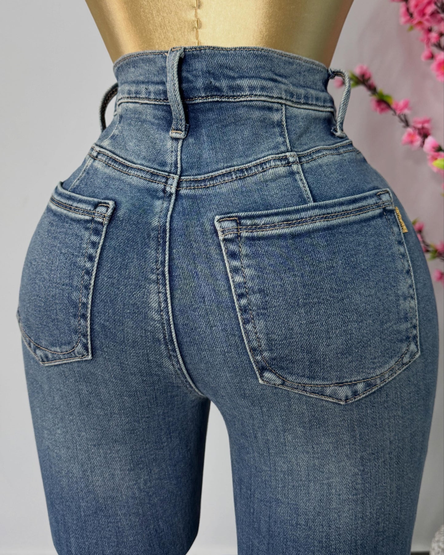 Vibrants jeans campana deslavado