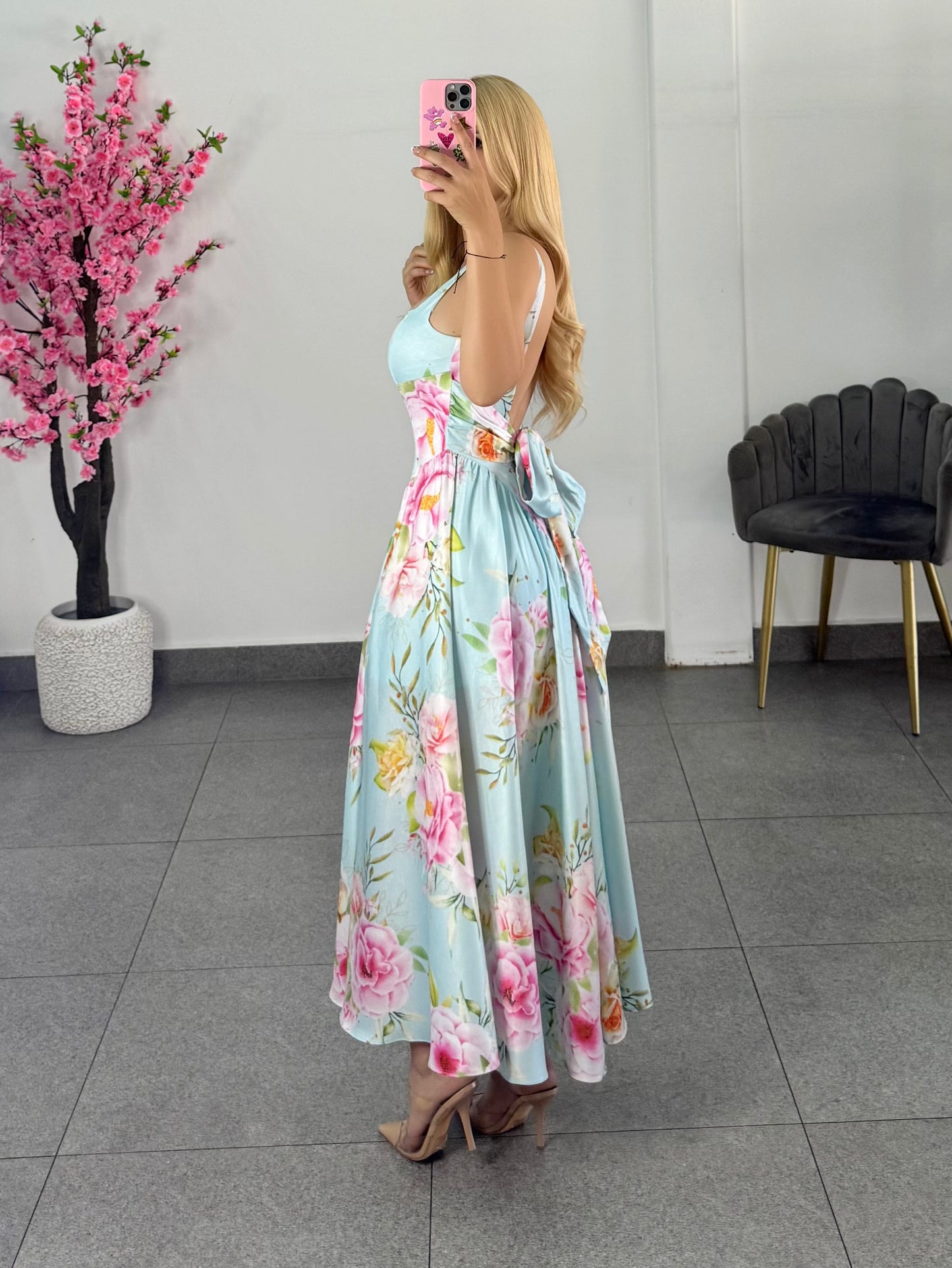 Vestido midi azul floreado
