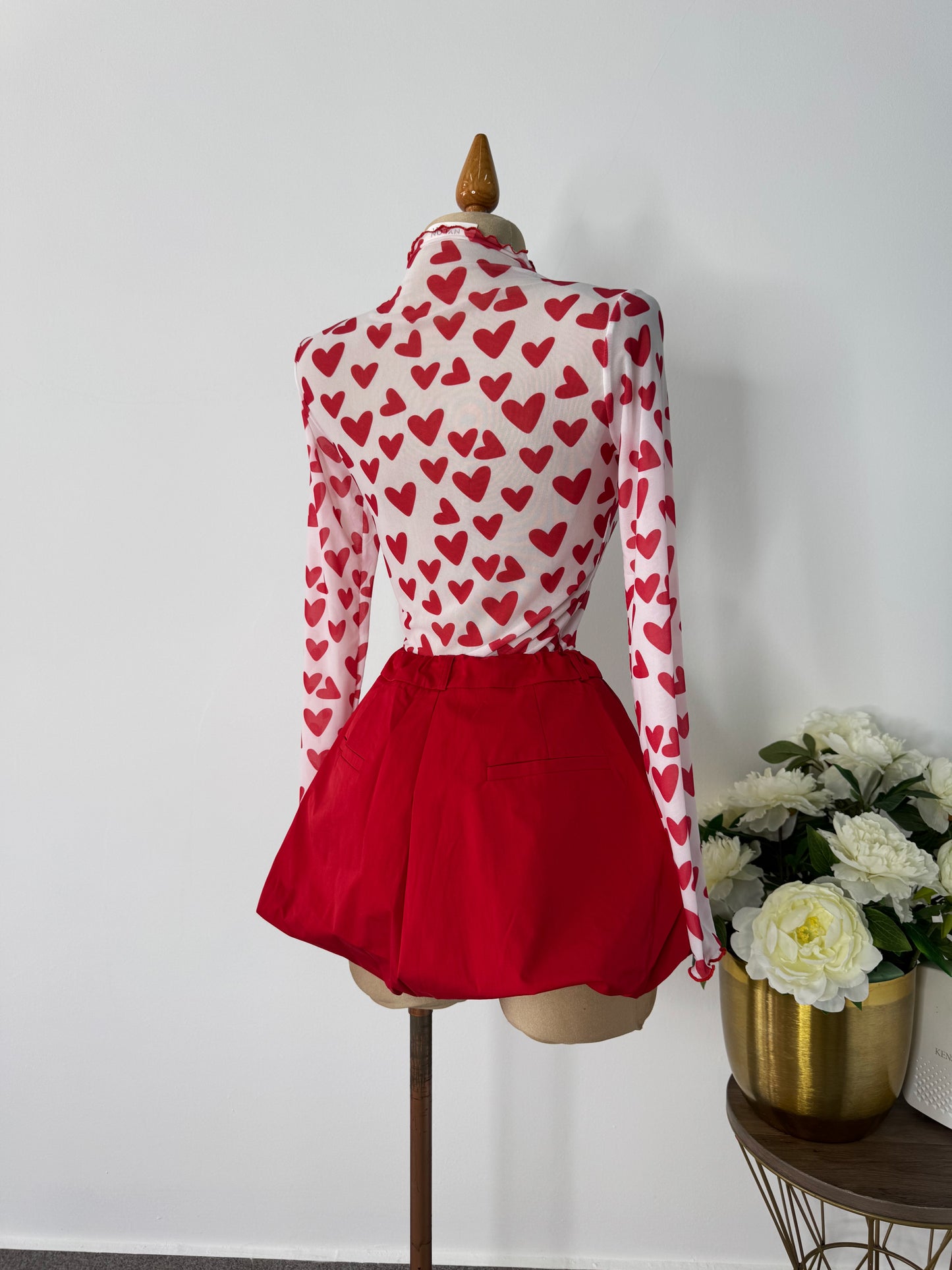 Blusa blanca corazones