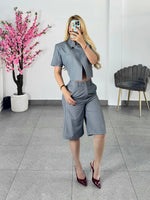 Conjunto gris blazer corto & shorts bermuda