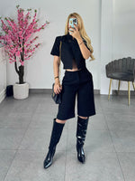 Conjunto negro blazer corto & shorts bermuda