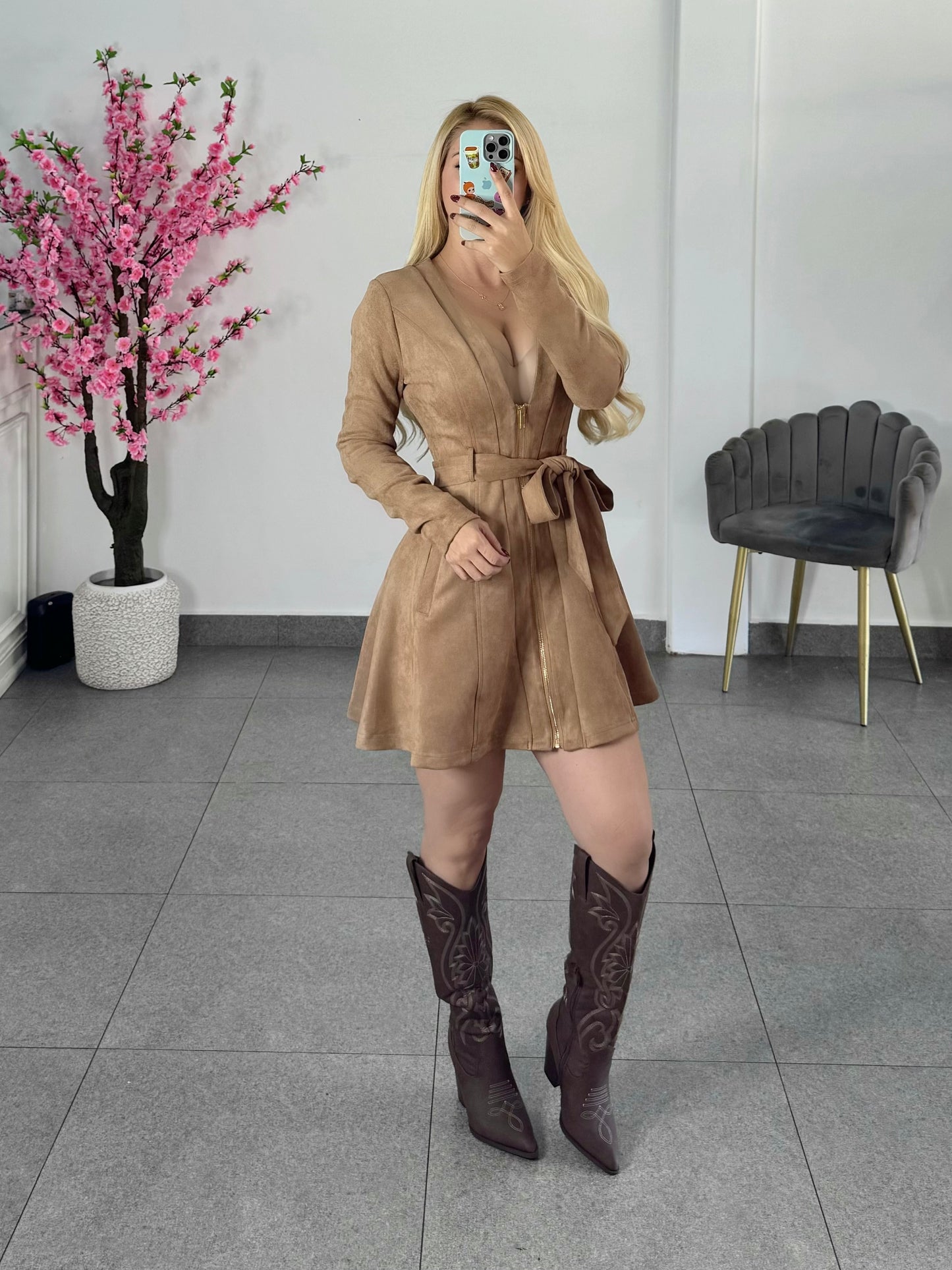 Vestido gabardina camel