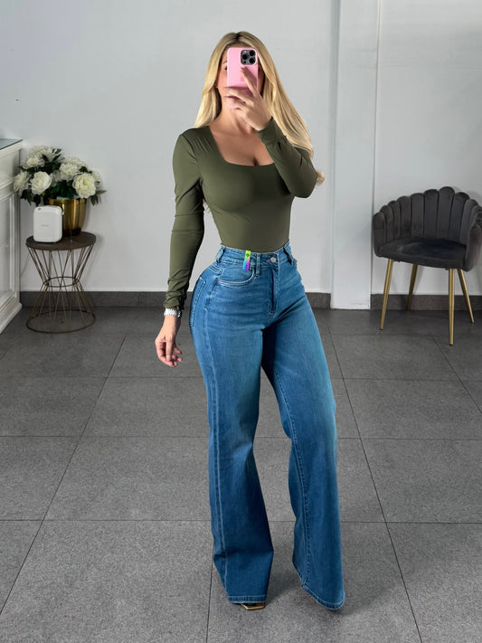 Jeans vibrant corte recto mezclilla