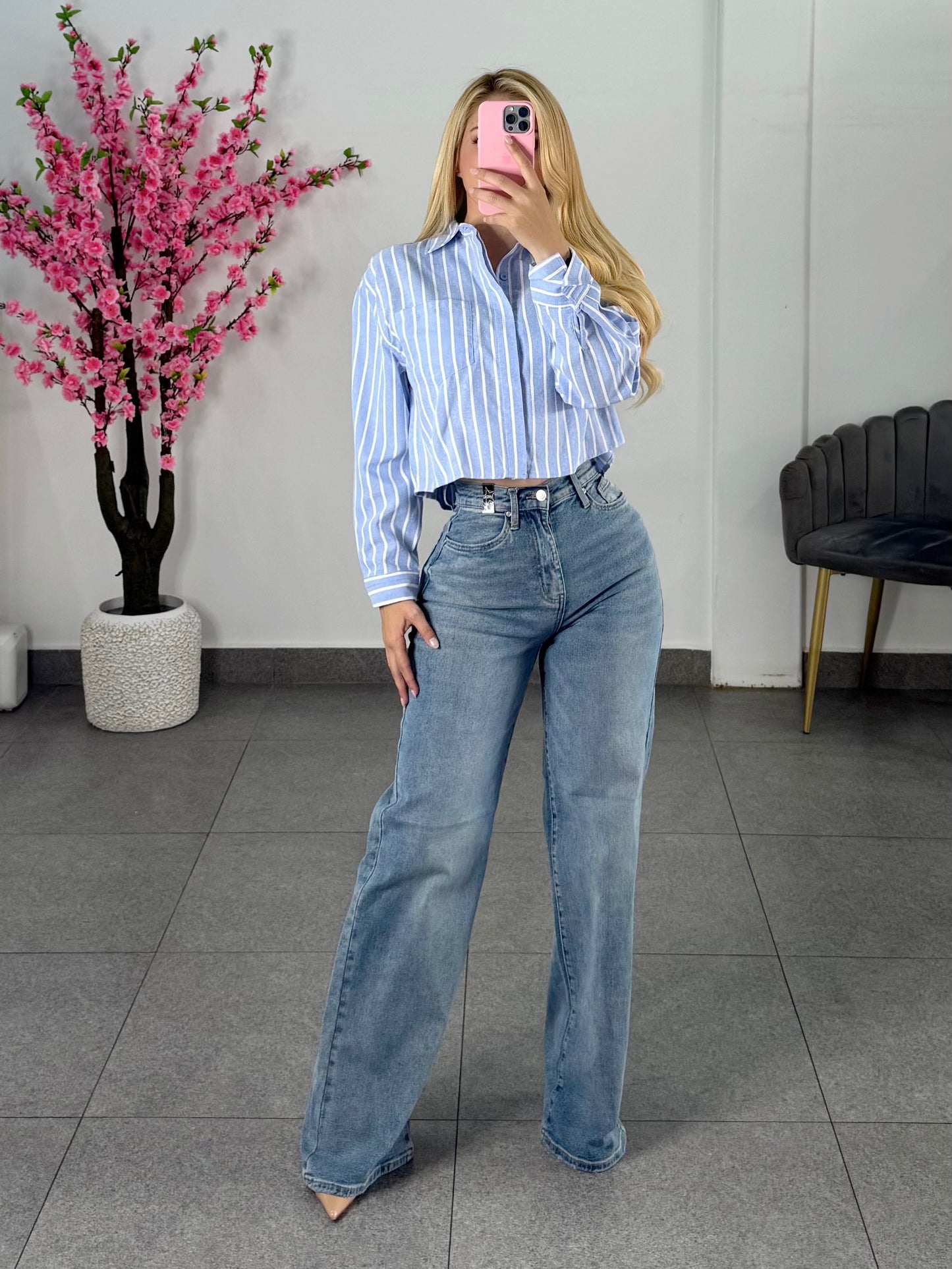 Camisa rayada azul con blanco