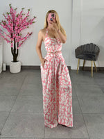 Set top & pantalón blanco con rosa coral