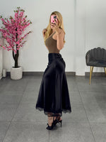 Falda Satin negra encaje