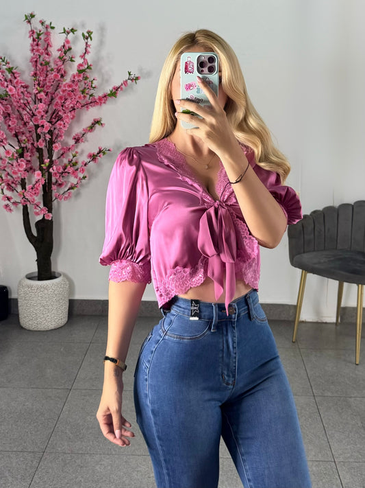 Blusa satin magenta