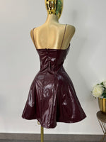 Vestido vinipiel vino volado