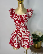 jumpsuit rojo con blanco