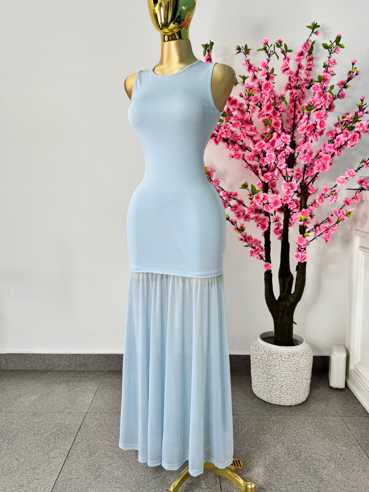 Vestido azul transparencia