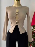 Blusa beige detalle dorado