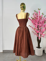 Vestido cafe bordado