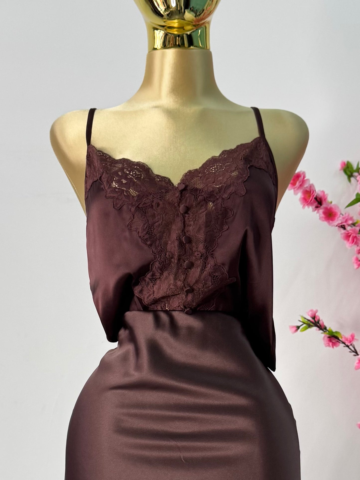 Blusa satinada encaje cafe