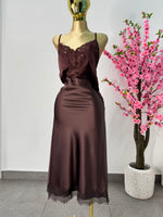Falda satin cafe encaje