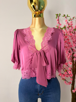 Blusa satin magenta