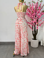 Set top & pantalón blanco con rosa coral