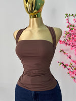 Blusa basica cafe escote cuadrado