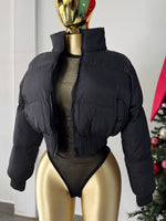 Chamarra negra acolchada