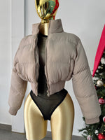 Chamarra beige acolchada