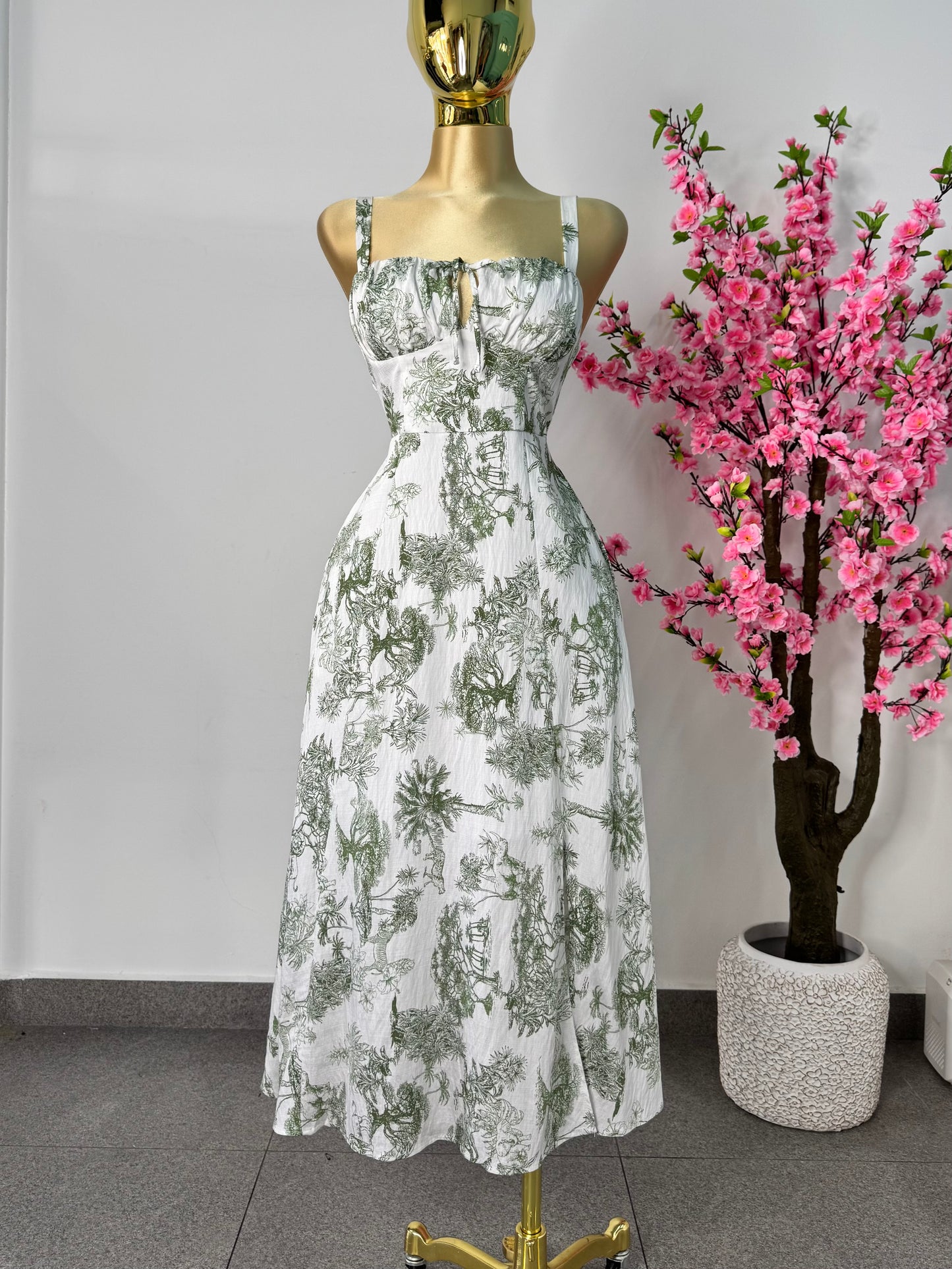 Vestido midi estampado blanco con verde