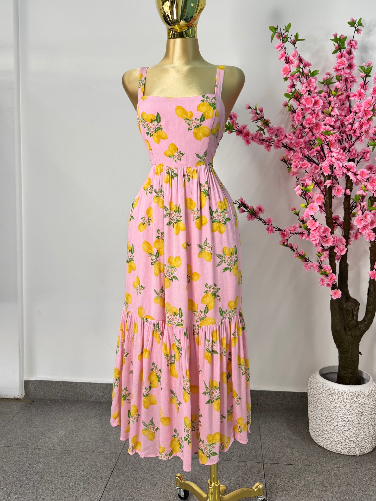 Vestido midi rosa limones