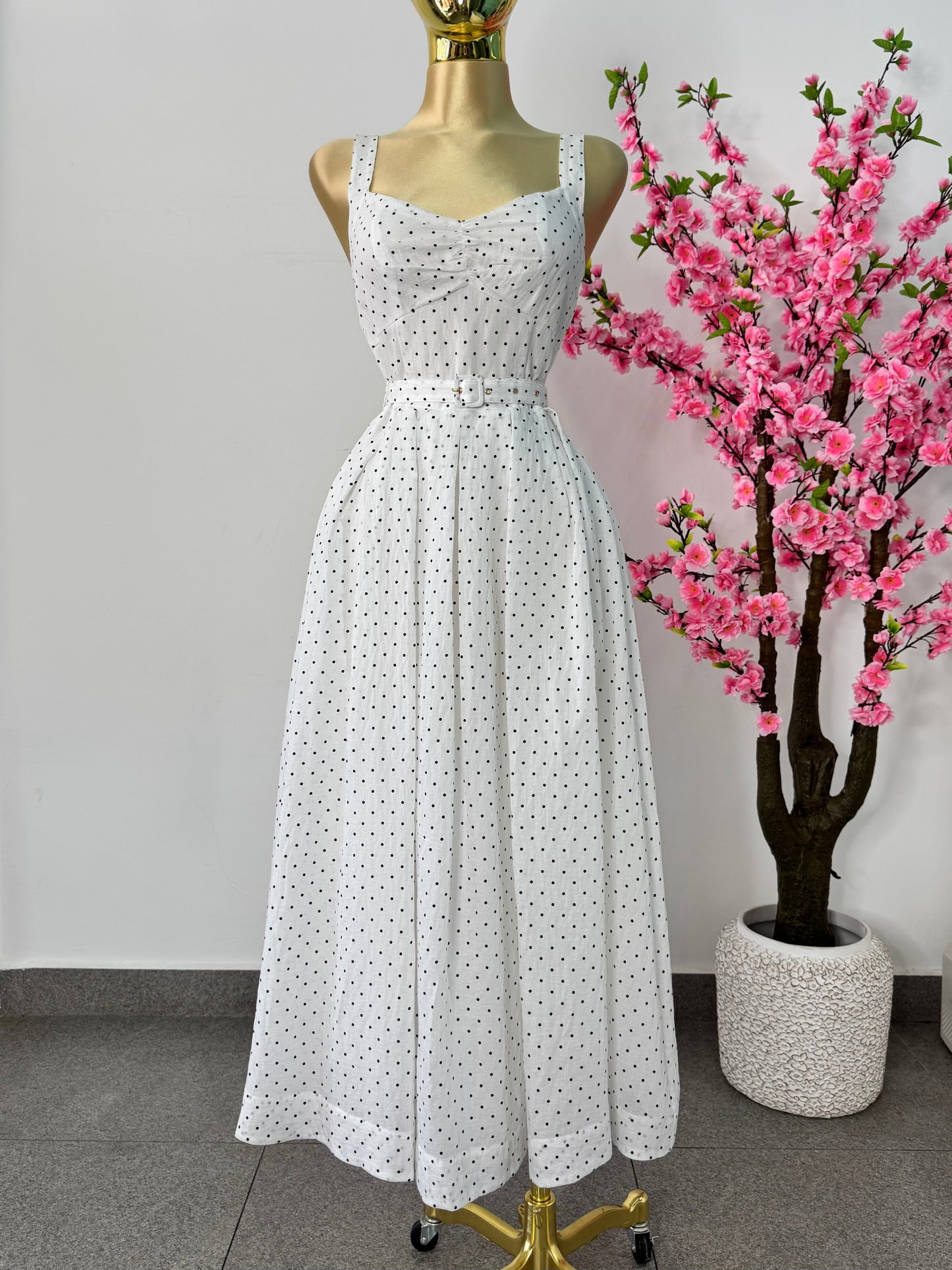 Vestido midi blanco polka dots