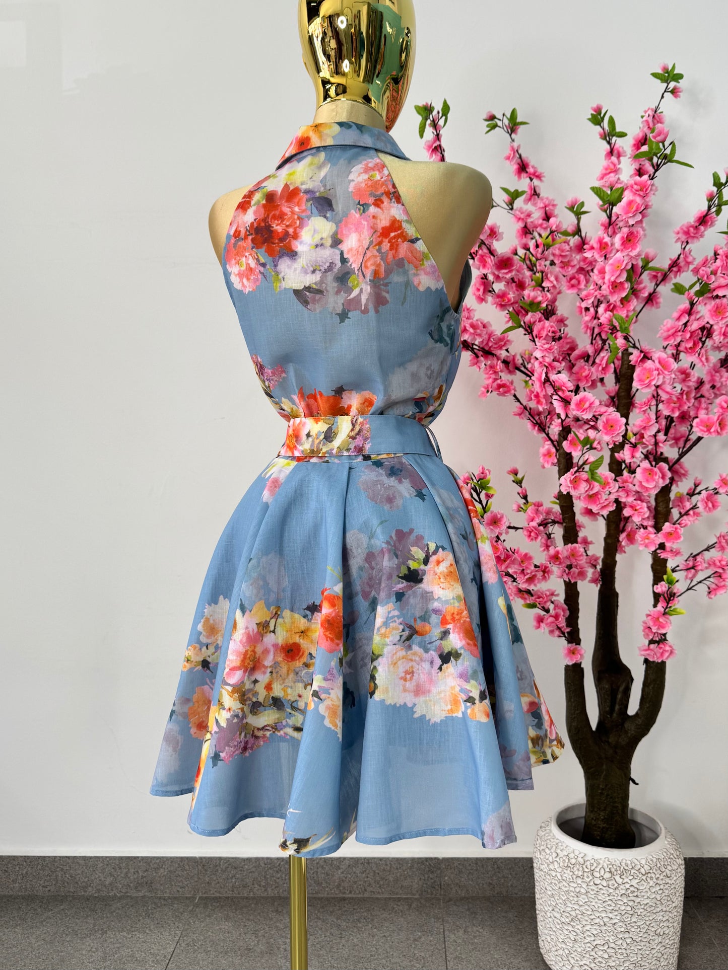 Vestido azul floreado