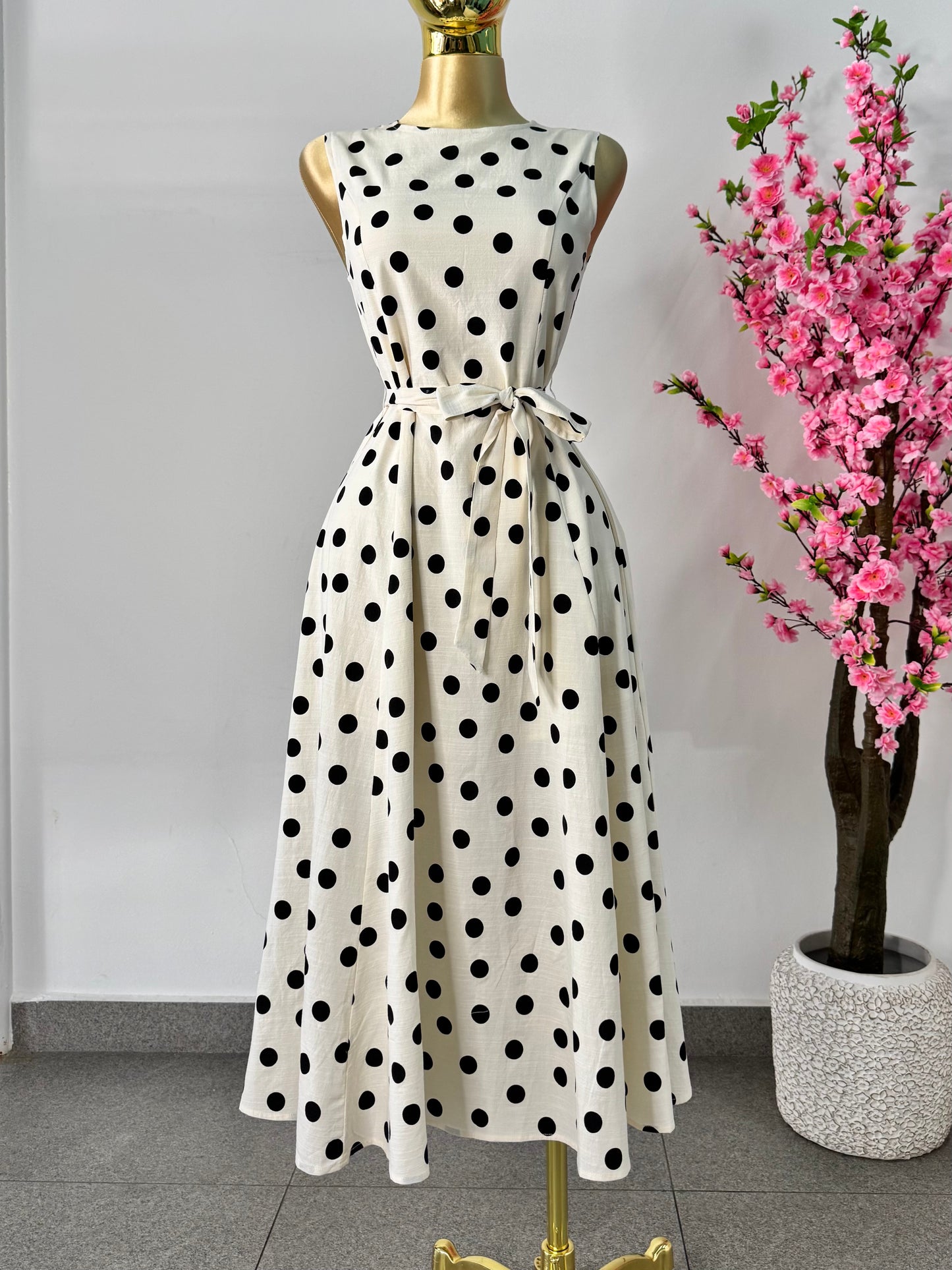 Vestido midi polka negro con beige