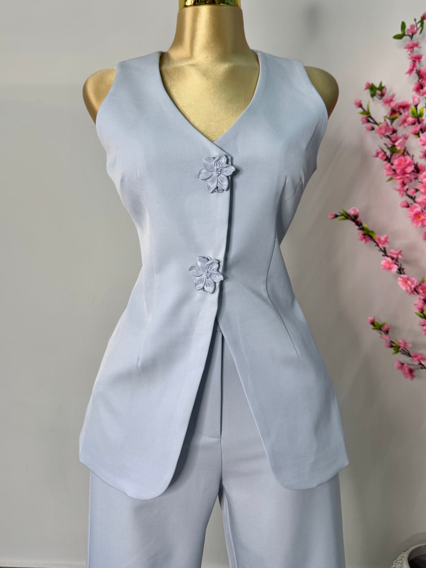 Set azul cielo chaleco y pantalon